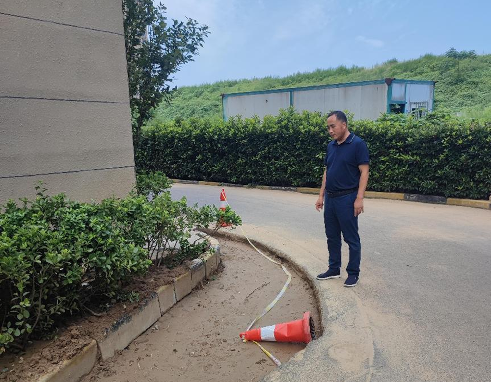 集團(tuán)公司黨委委員、副總經(jīng)理祁紅軍到柳林安置區(qū)檢查督導(dǎo)消防整改和驗(yàn)收工作